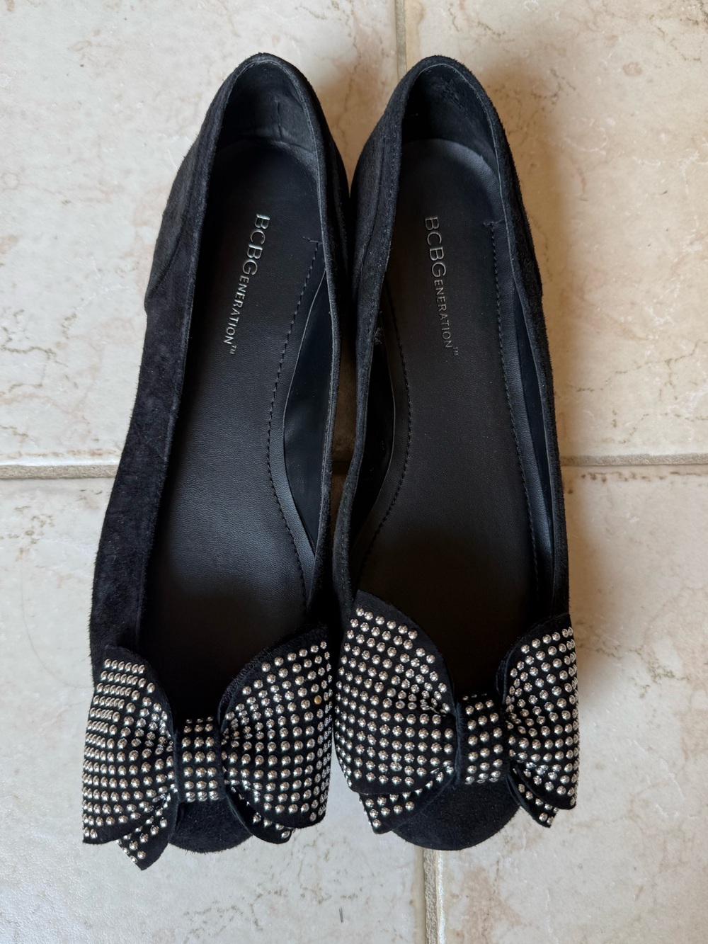 NWT BCBGeneration Bow Flats